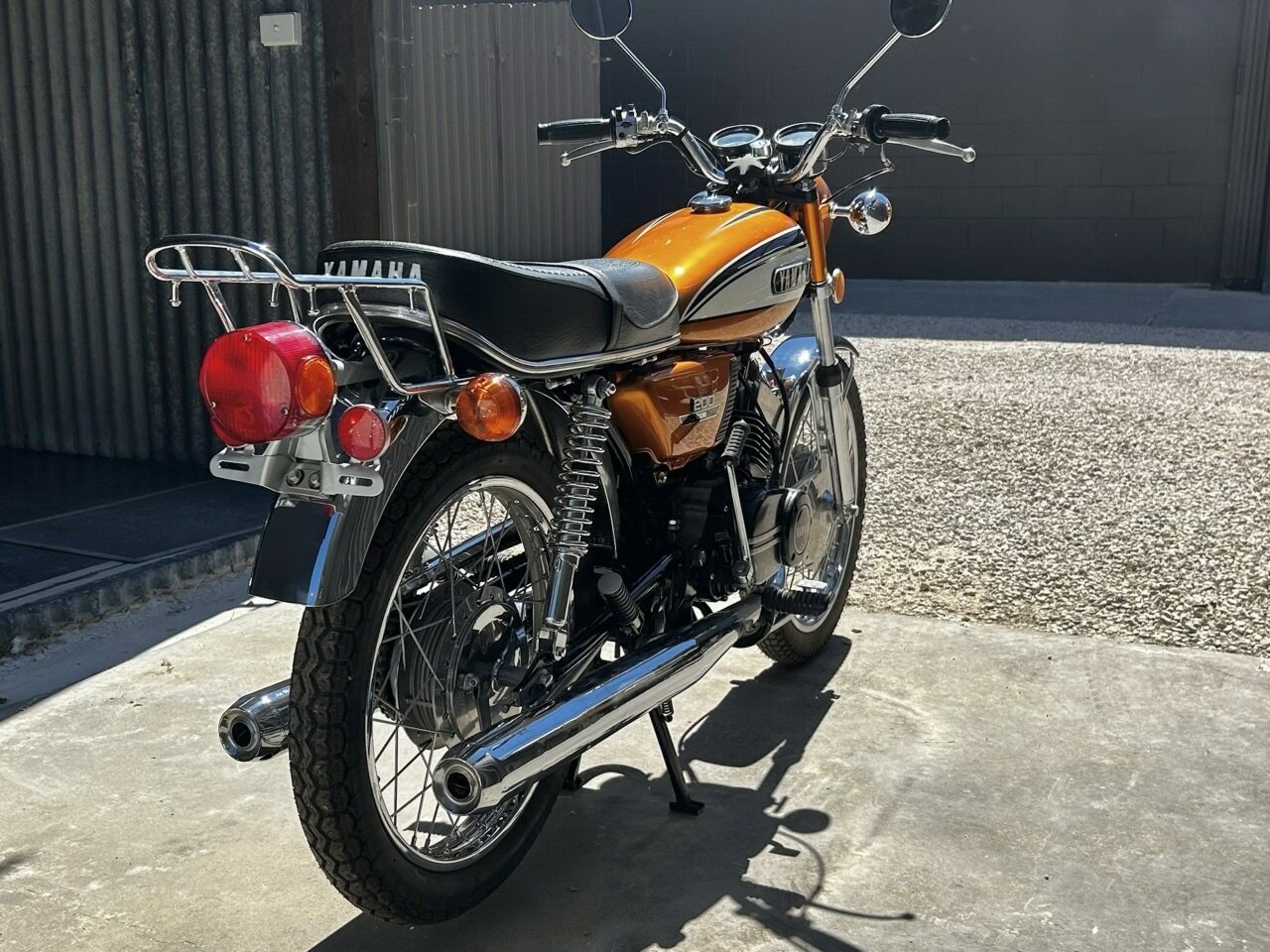 1974 YAMAHA RD200 ROAD