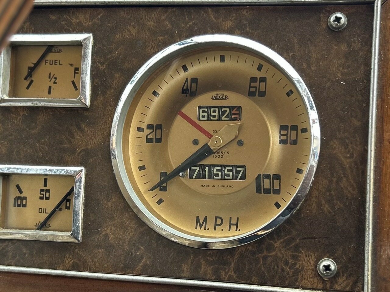 1951 RILEY RMB 2.5 LITRE 4 SP MANUAL 4D SEDAN