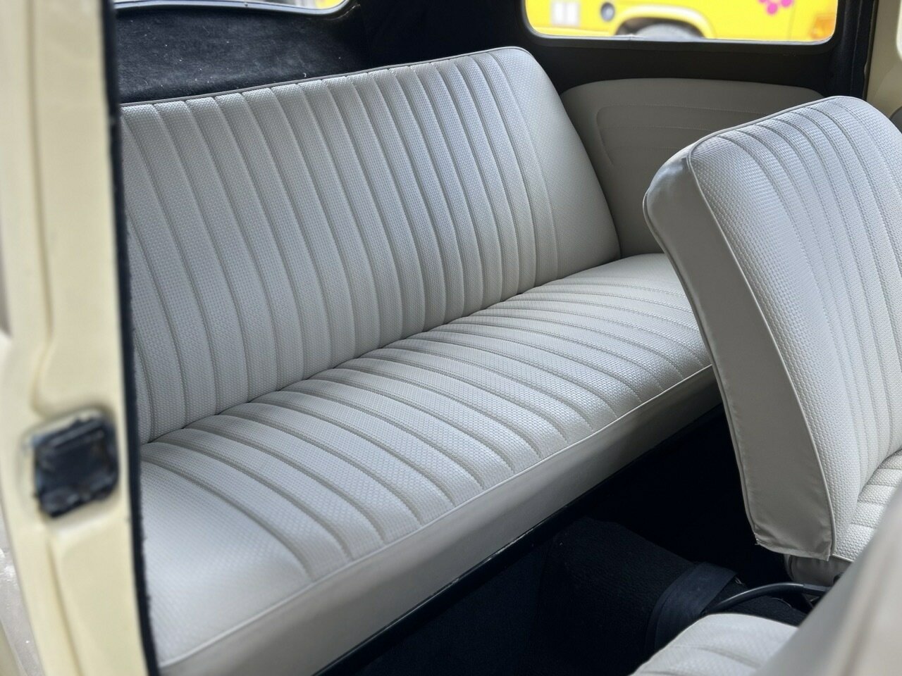 1967 VOLKSWAGEN 1300 (BEETLE) CUSTOM 4 SP MANUAL 2D SEDAN