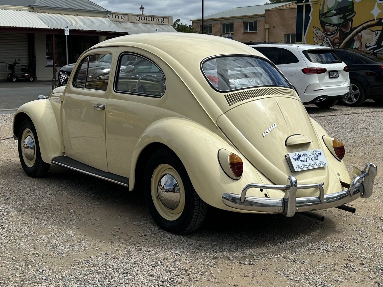 1967 VOLKSWAGEN 1300 (BEETLE) CUSTOM 4 SP MANUAL 2D SEDAN
