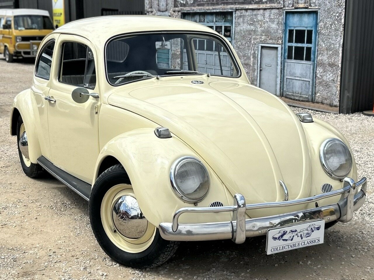 1967 VOLKSWAGEN 1300 (BEETLE) CUSTOM 4 SP MANUAL 2D SEDAN