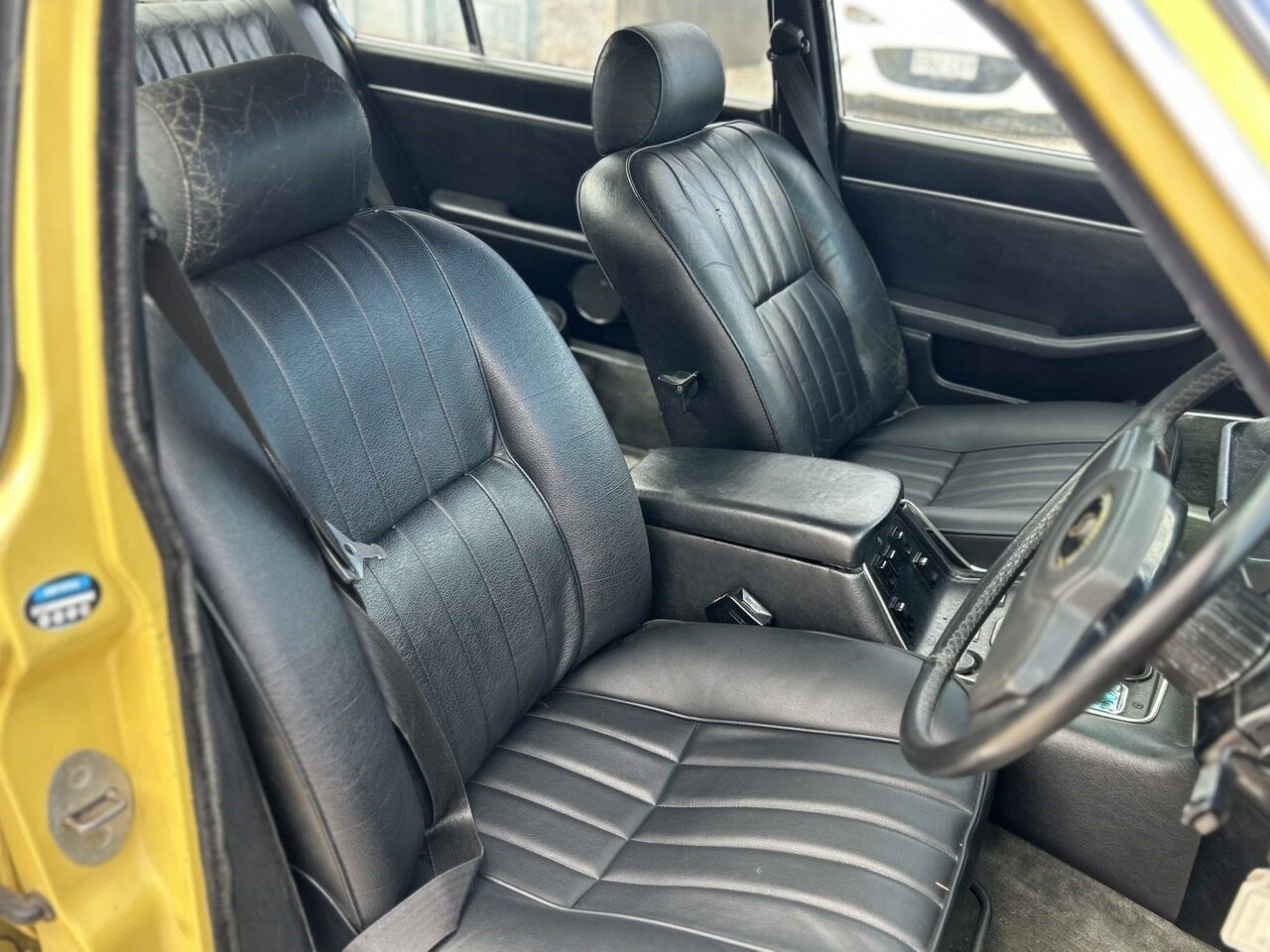 1981 DAIMLER SOVEREIGN SER III 4.2 3 SP AUTOMATIC 4D SEDAN
