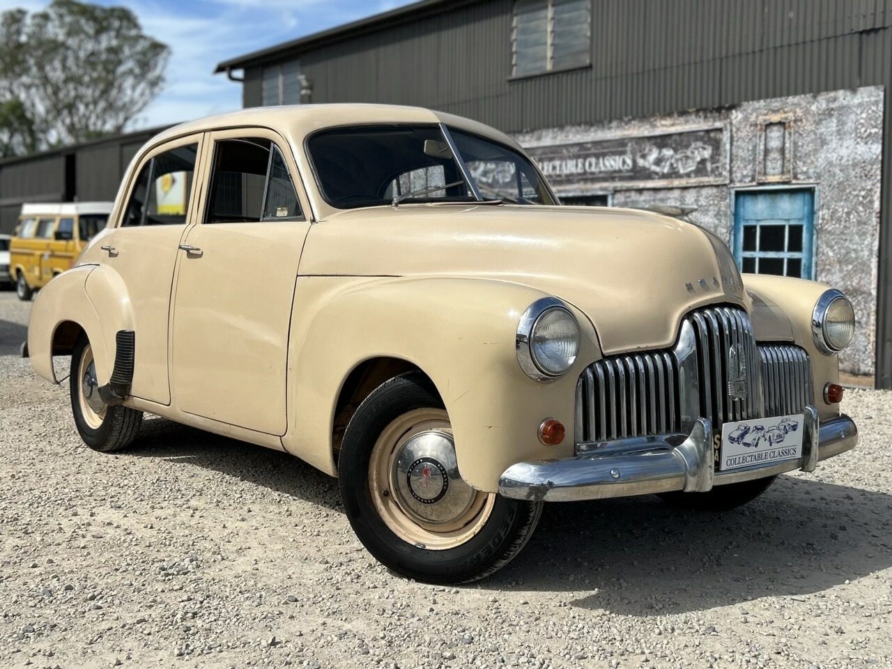 1952 HOLDEN 48-215 FX 3 SP MANUAL SEDAN