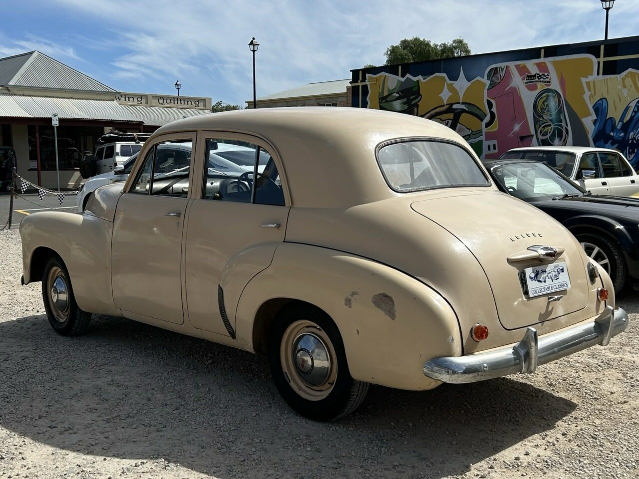 1952 HOLDEN 48-215 FX 3 SP MANUAL SEDAN