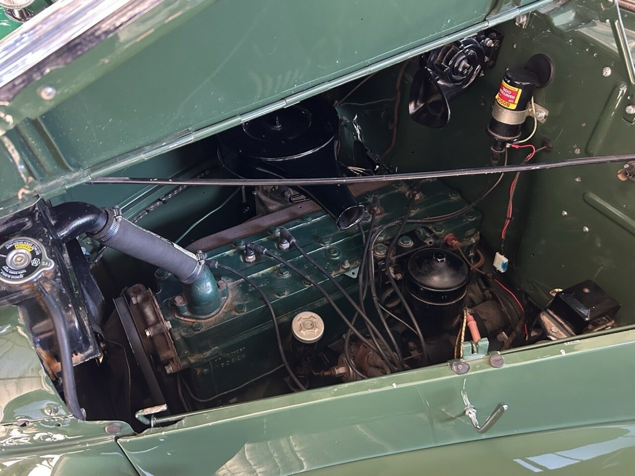 1937 PONTIAC SIX 4 SP MANUAL 4D SEDAN