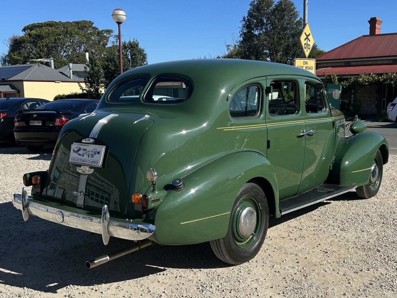 1937 PONTIAC SIX 4 SP MANUAL 4D SEDAN