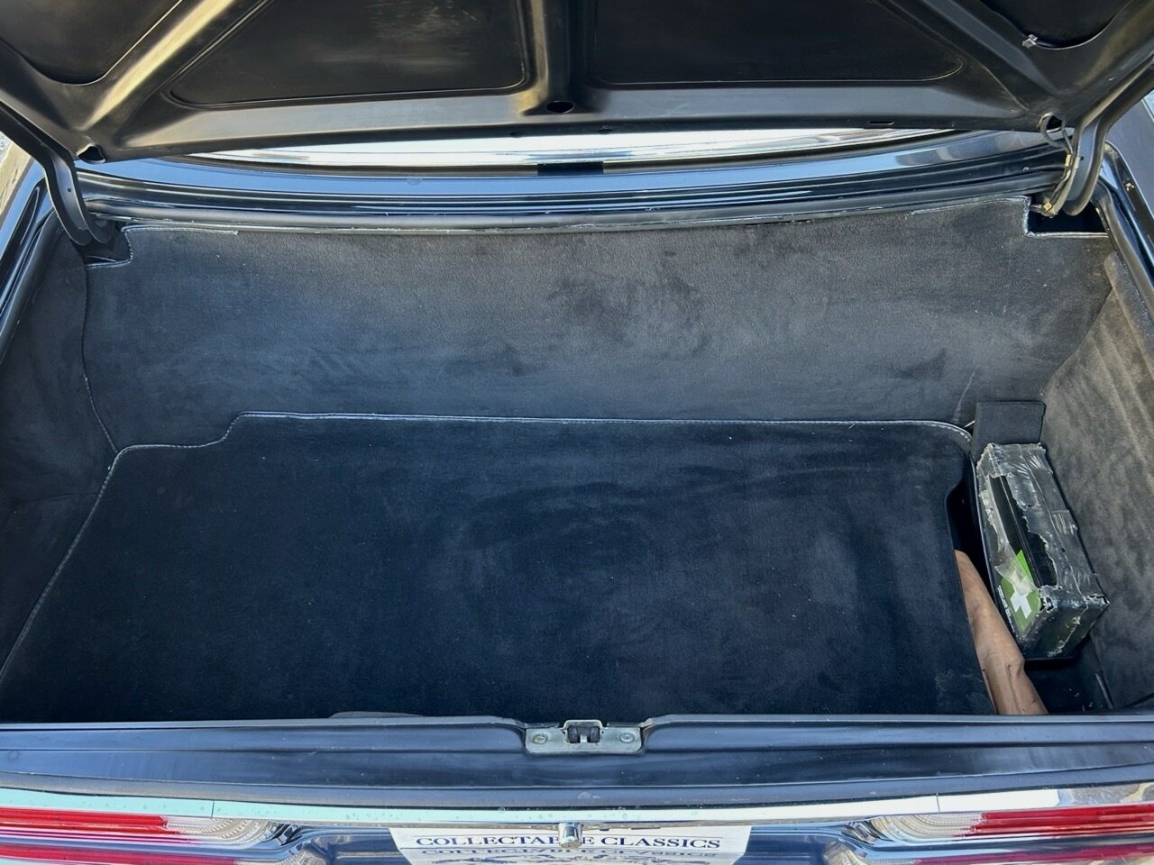 1986 MERCEDES-BENZ 560SL 4 SP AUTOMATIC 2D CONVERTIBLE