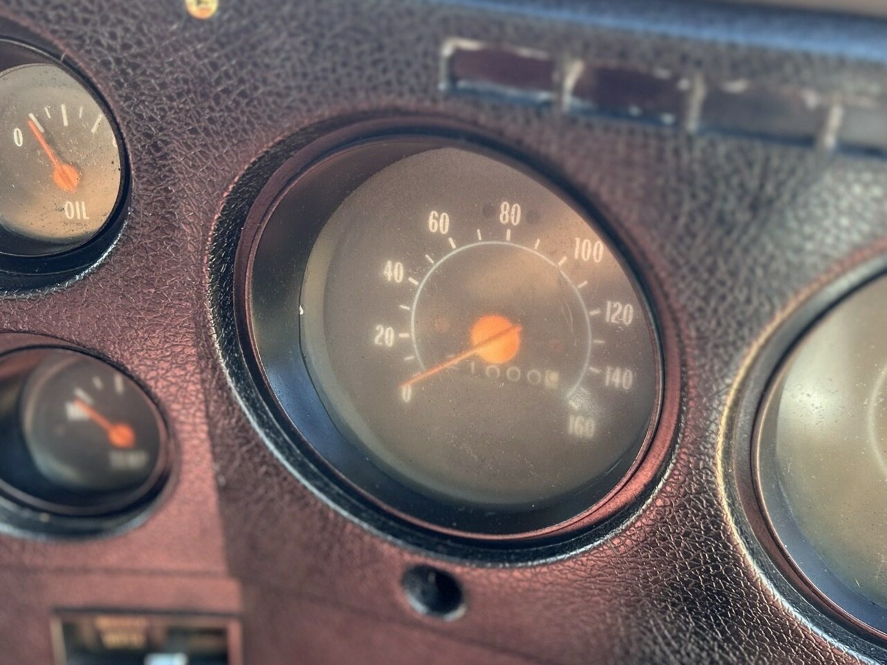 1977 CHEVROLET C60 4 SP MANUAL TRAY