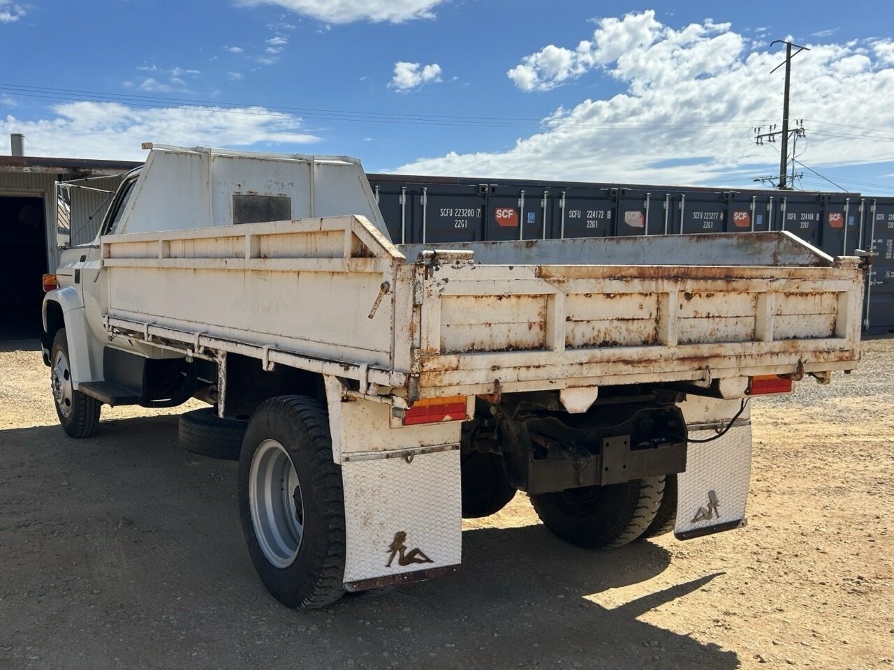 1977 CHEVROLET C60 4 SP MANUAL TRAY
