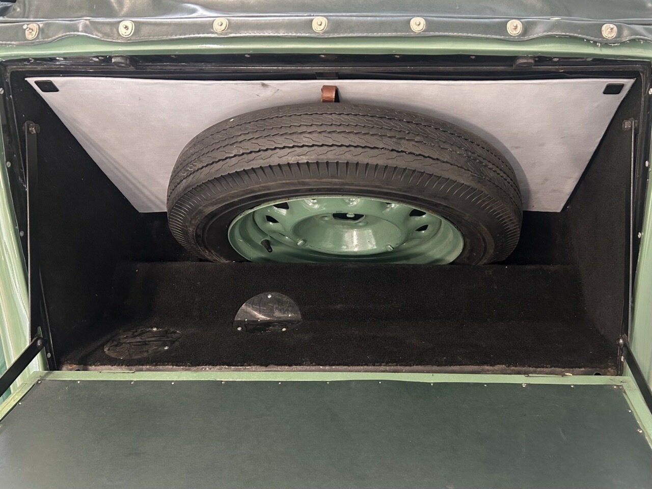 1949 SINGER 4A 4 SP MANUAL 2D ROADSTER