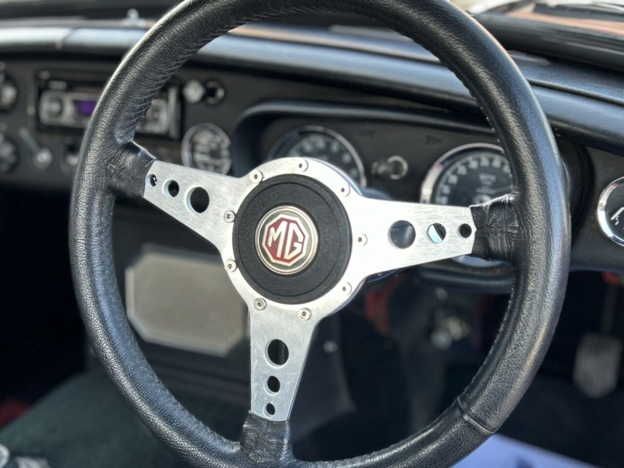 1969 MG MGB MK2 GT 4 SP MAN + OVERDRIVE 2D COUPE