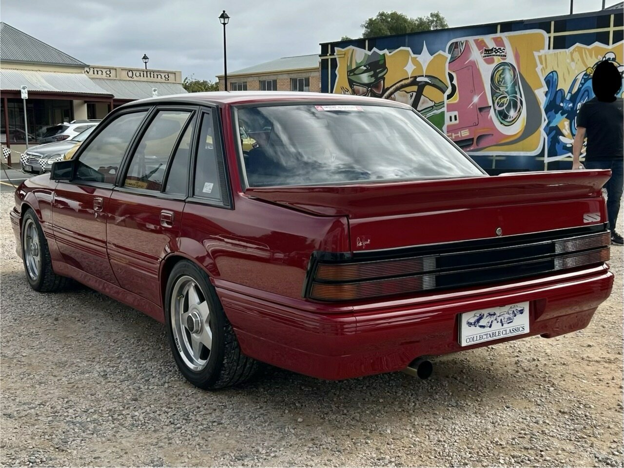 1986 HOLDEN HDT COMMODORE VL SS GROUP A PLUS PACK 5 SP MANUAL 4D SEDAN