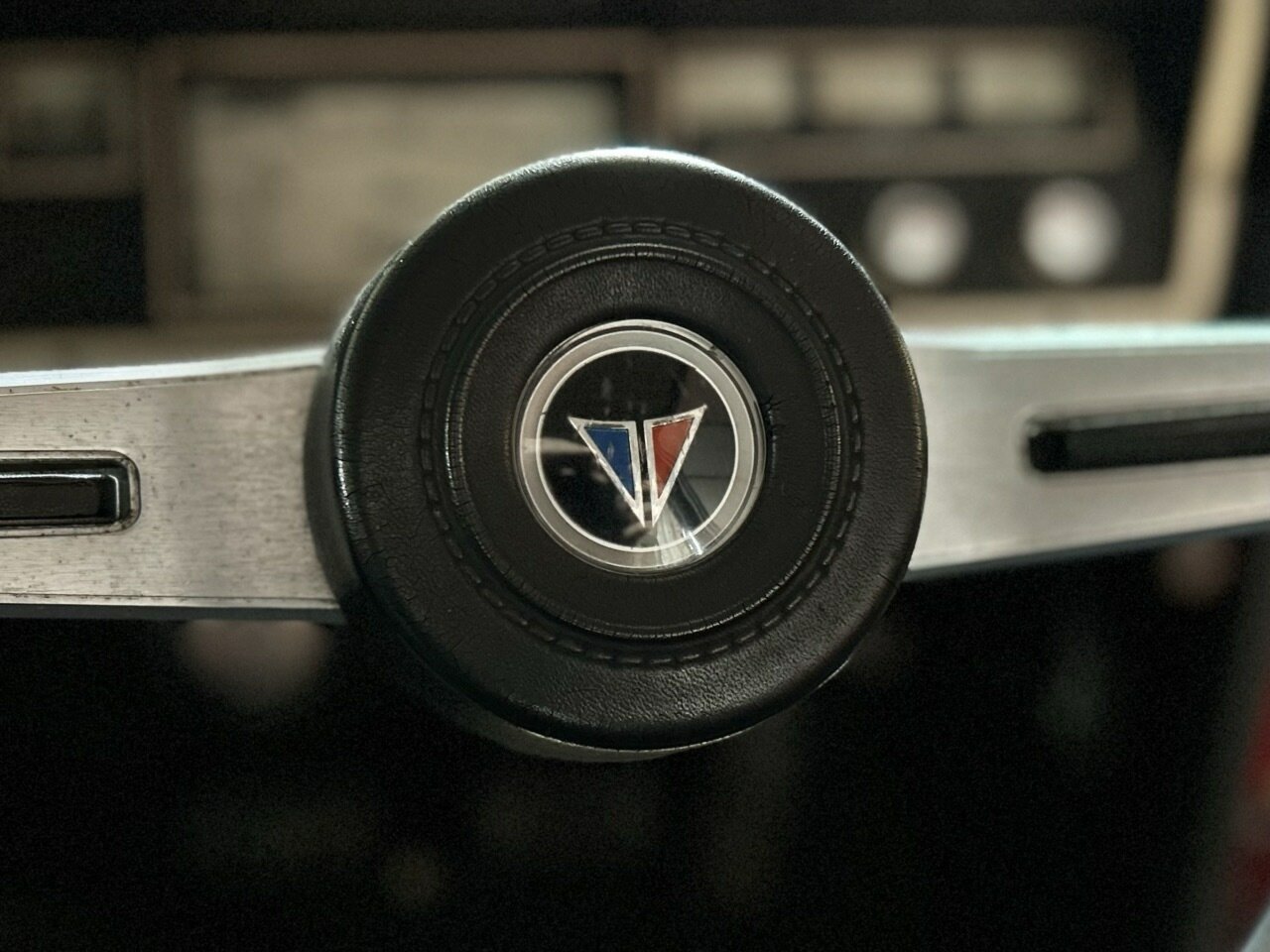 1969 CHRYSLER VALIANT VF PACER 3 SP MANUAL 4D SEDAN