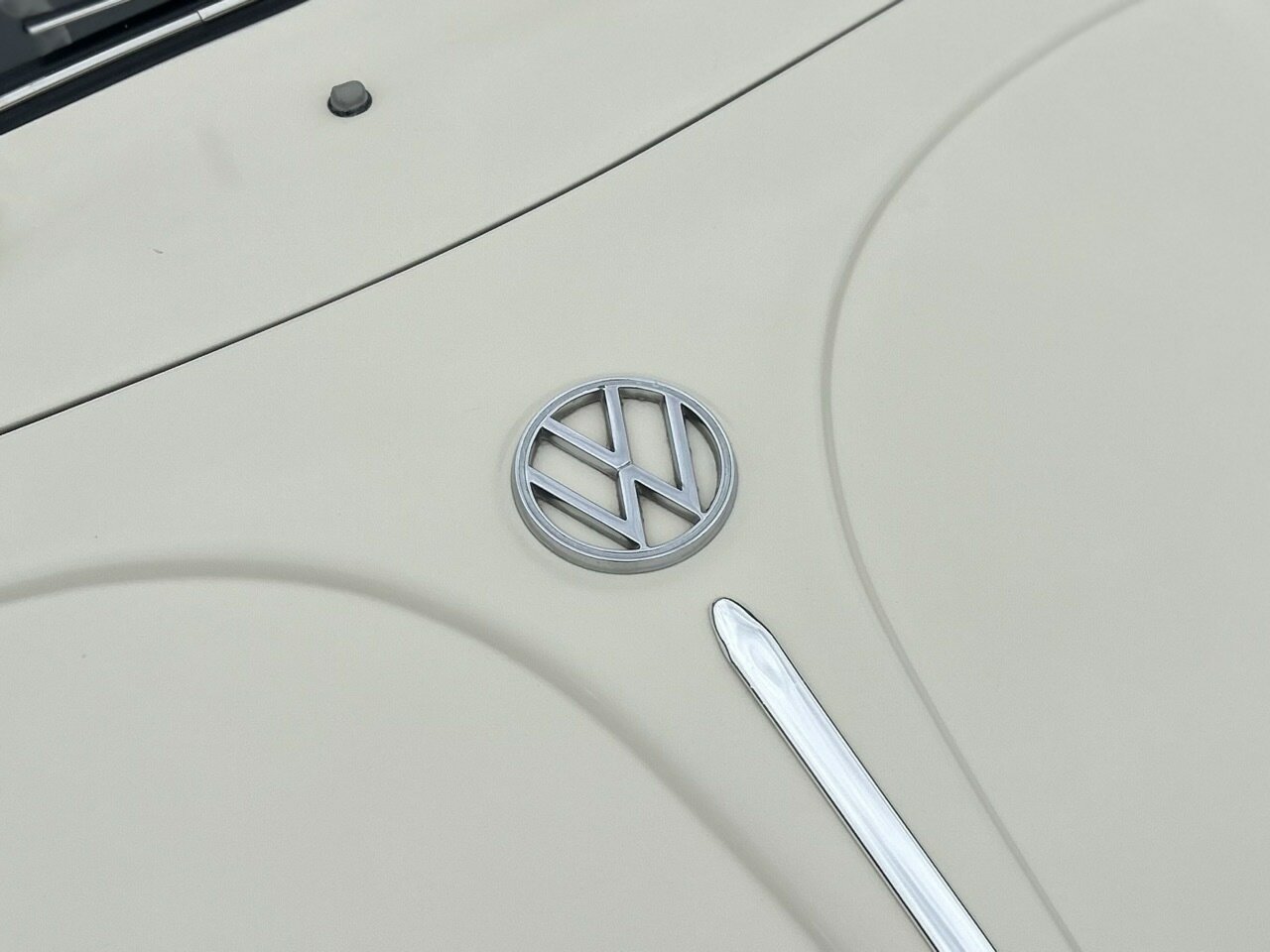 1965 VOLKSWAGEN BEETLE 1300 DELUXE 4 SP MANUAL 2D COUPE