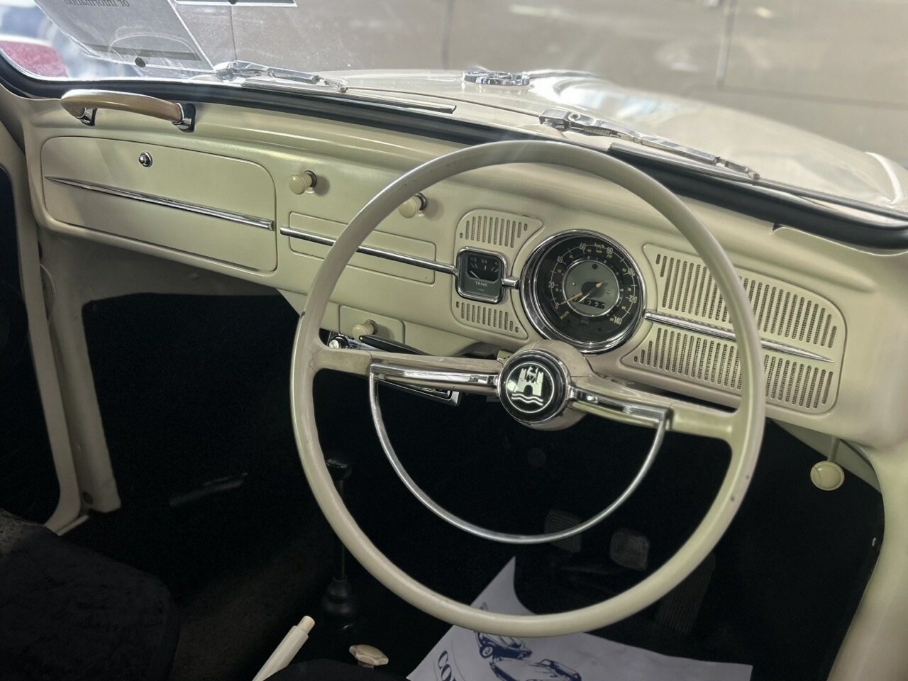 1965 VOLKSWAGEN BEETLE 1300 DELUXE 4 SP MANUAL 2D COUPE