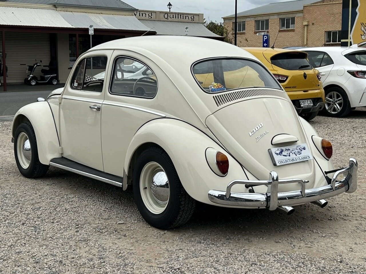 1965 VOLKSWAGEN BEETLE 1300 DELUXE 4 SP MANUAL 2D COUPE
