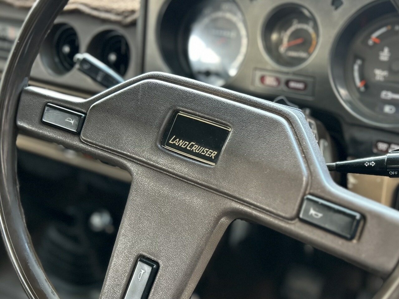 1985 TOYOTA LANDCRUISER HJ60 5 SP MANUAL 4x4 4D WAGON