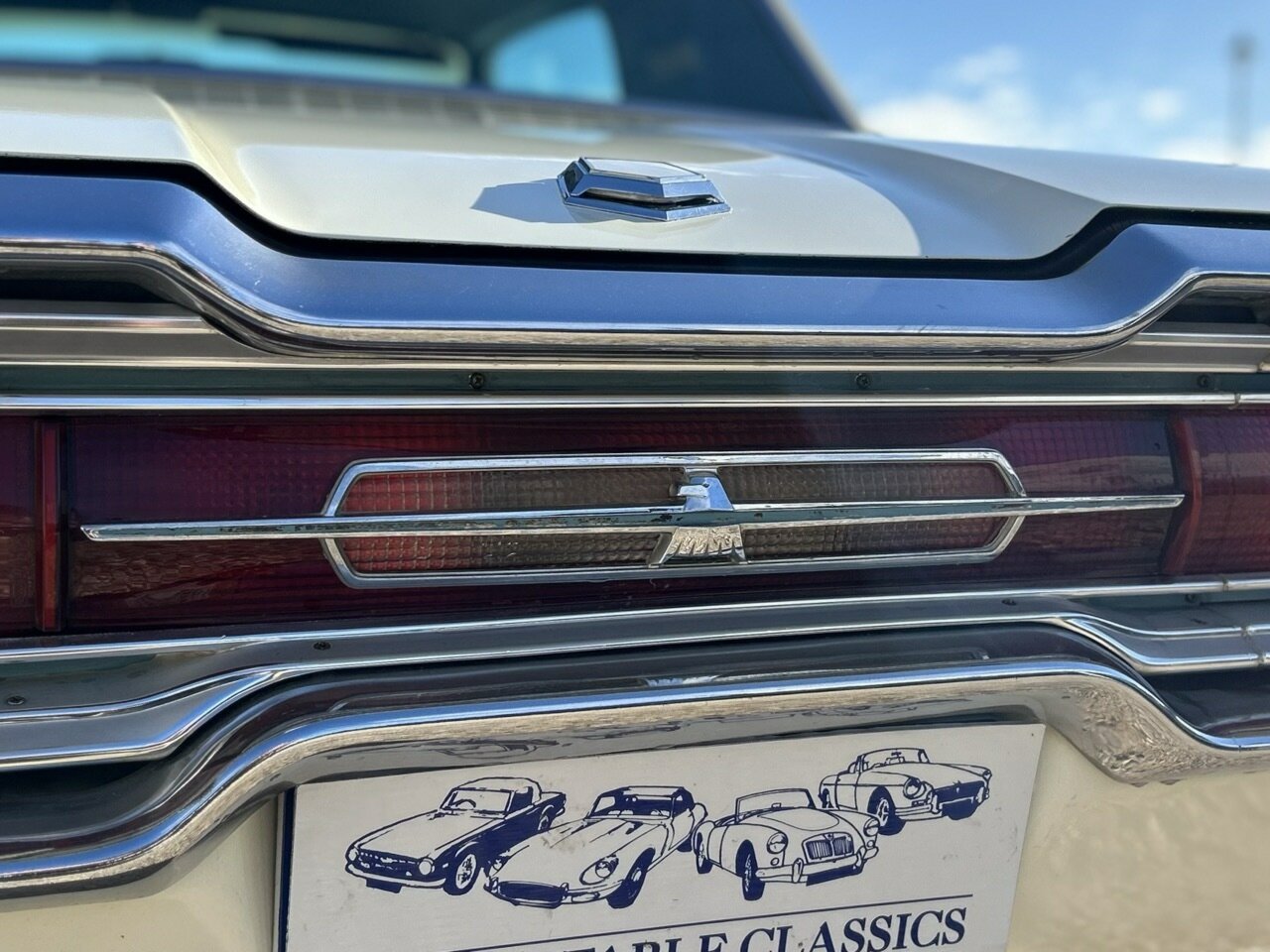 1966 FORD THUNDERBIRD 3 SP AUTOMATIC COUPE