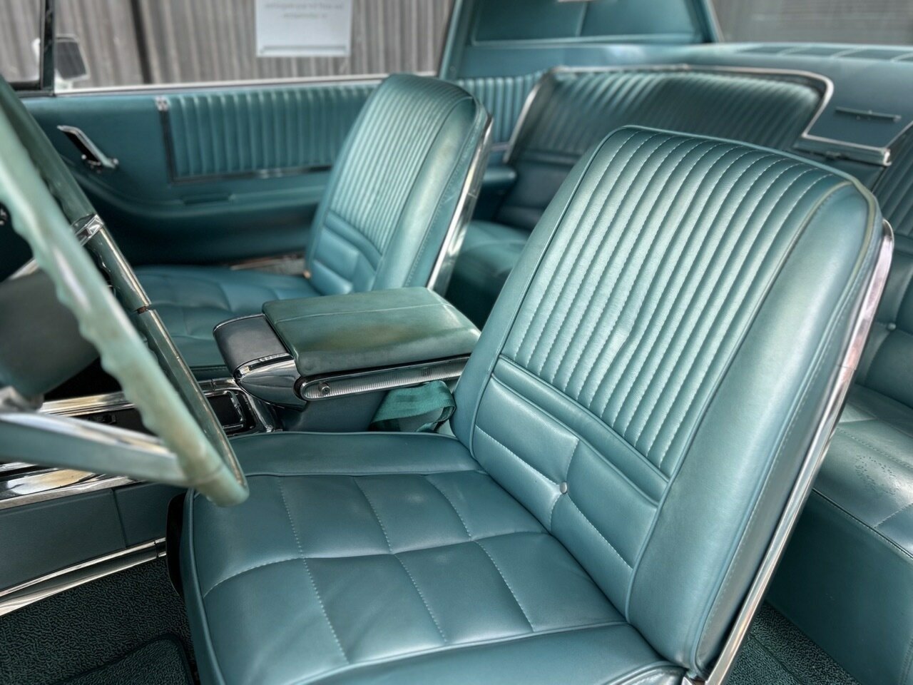 1966 FORD THUNDERBIRD 3 SP AUTOMATIC COUPE