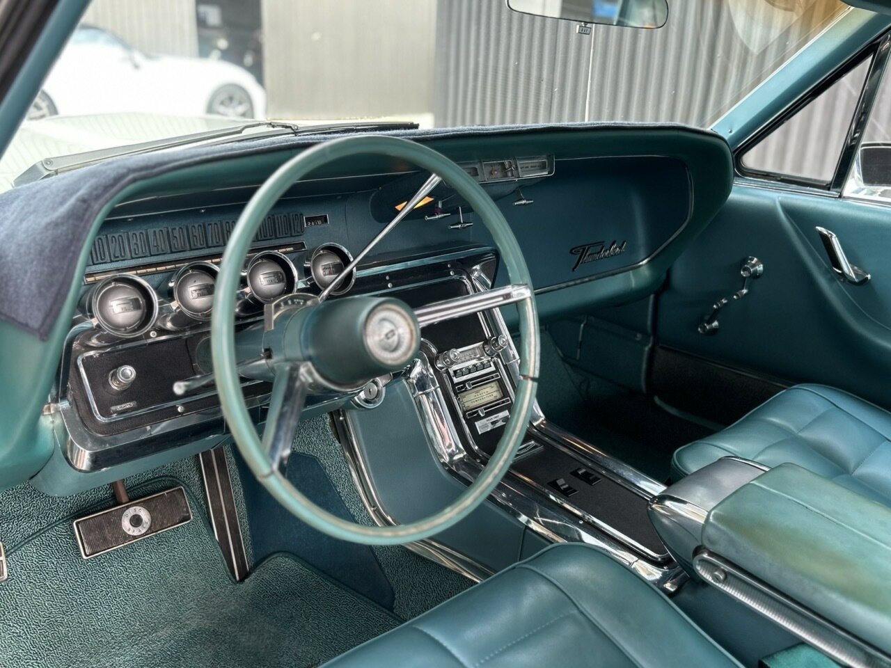 1966 FORD THUNDERBIRD 3 SP AUTOMATIC COUPE