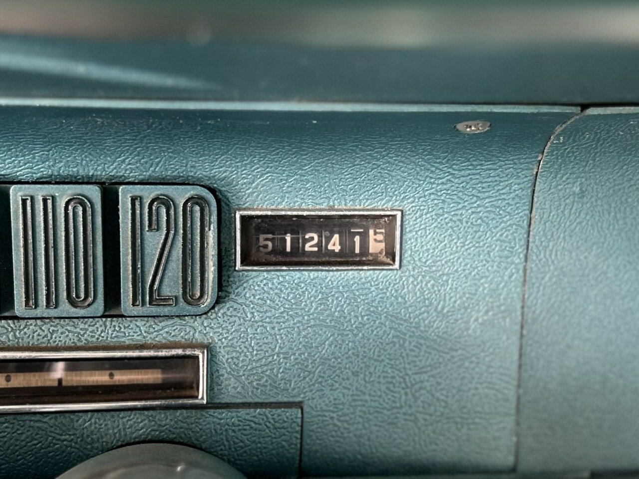 1966 FORD THUNDERBIRD 3 SP AUTOMATIC COUPE