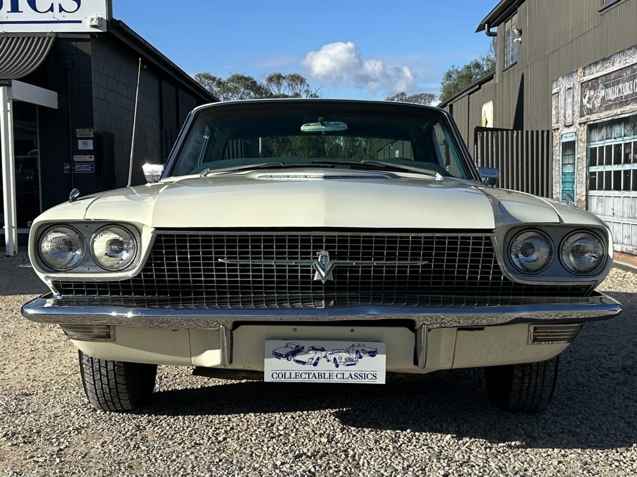 1966 FORD THUNDERBIRD 3 SP AUTOMATIC COUPE