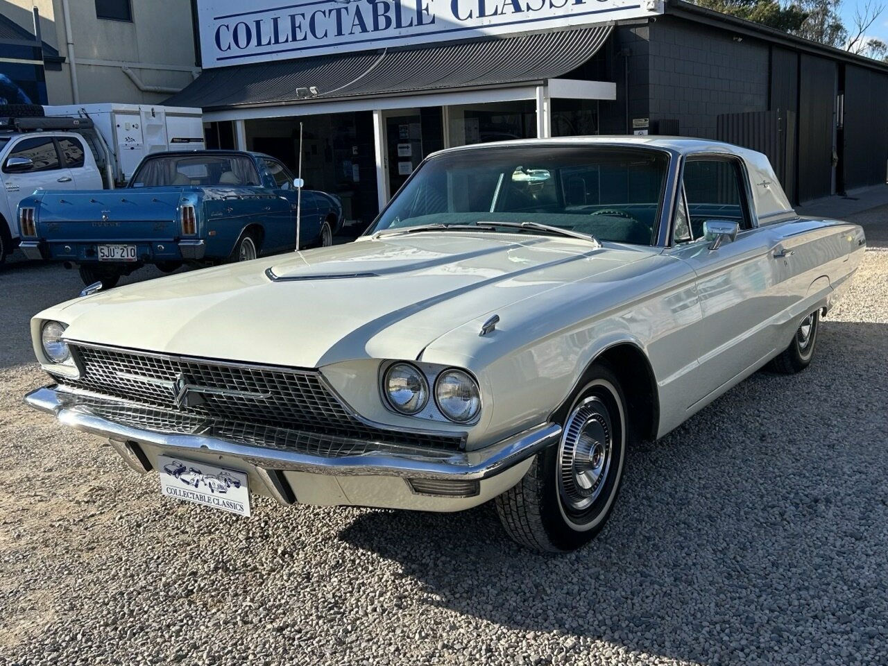 1966 FORD THUNDERBIRD 3 SP AUTOMATIC COUPE