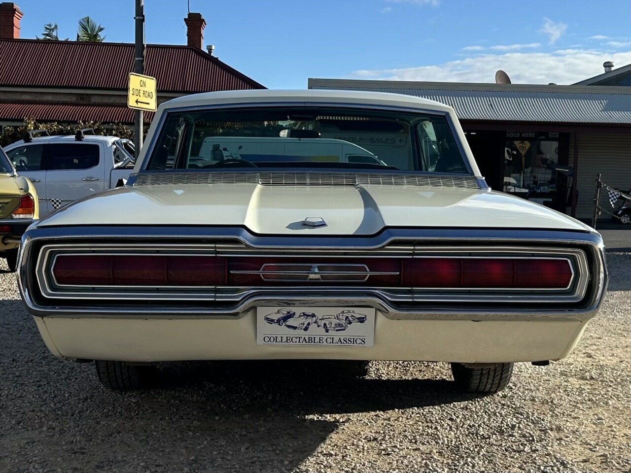 1966 FORD THUNDERBIRD 3 SP AUTOMATIC COUPE