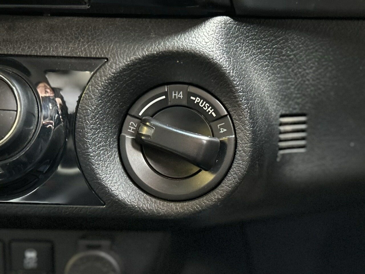 2022 TOYOTA HILUX GUN126R SR5 (4x4) 6 SP AUTOMATIC X CAB P/UP
