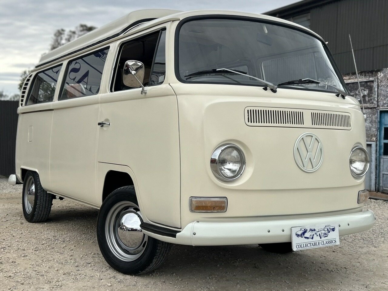 1969 VOLKSWAGEN KOMBI 4 SP MANUAL VAN