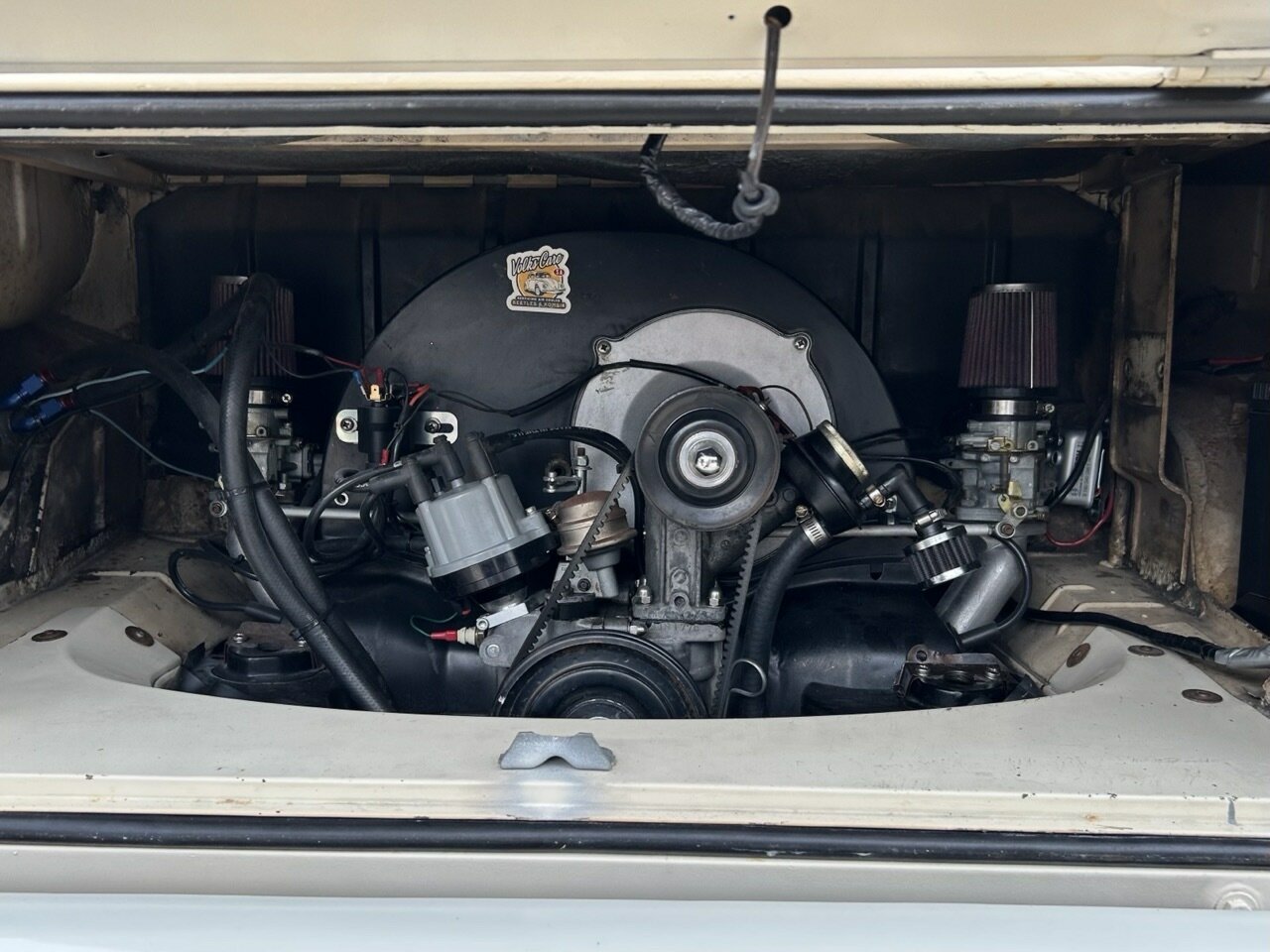 1969 VOLKSWAGEN KOMBI 4 SP MANUAL VAN