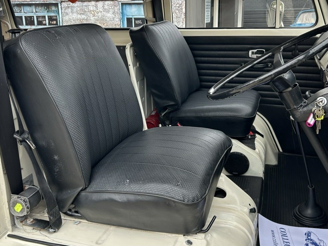 1969 VOLKSWAGEN KOMBI 4 SP MANUAL VAN