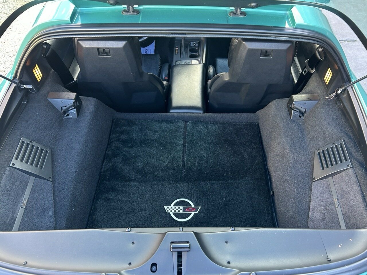 1991 CHEVROLET CORVETTE C4 COUPE