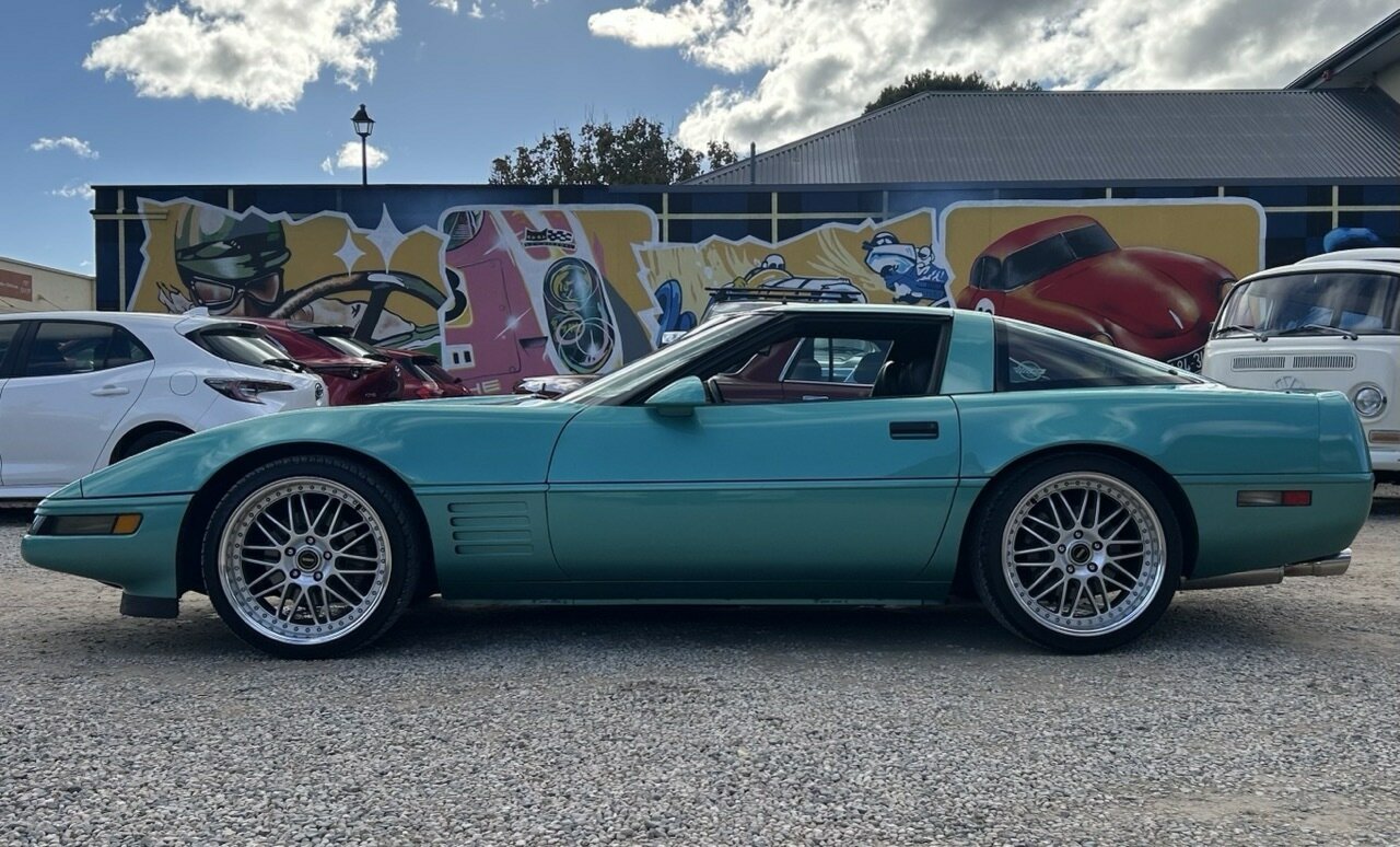 1991 CHEVROLET CORVETTE C4 COUPE
