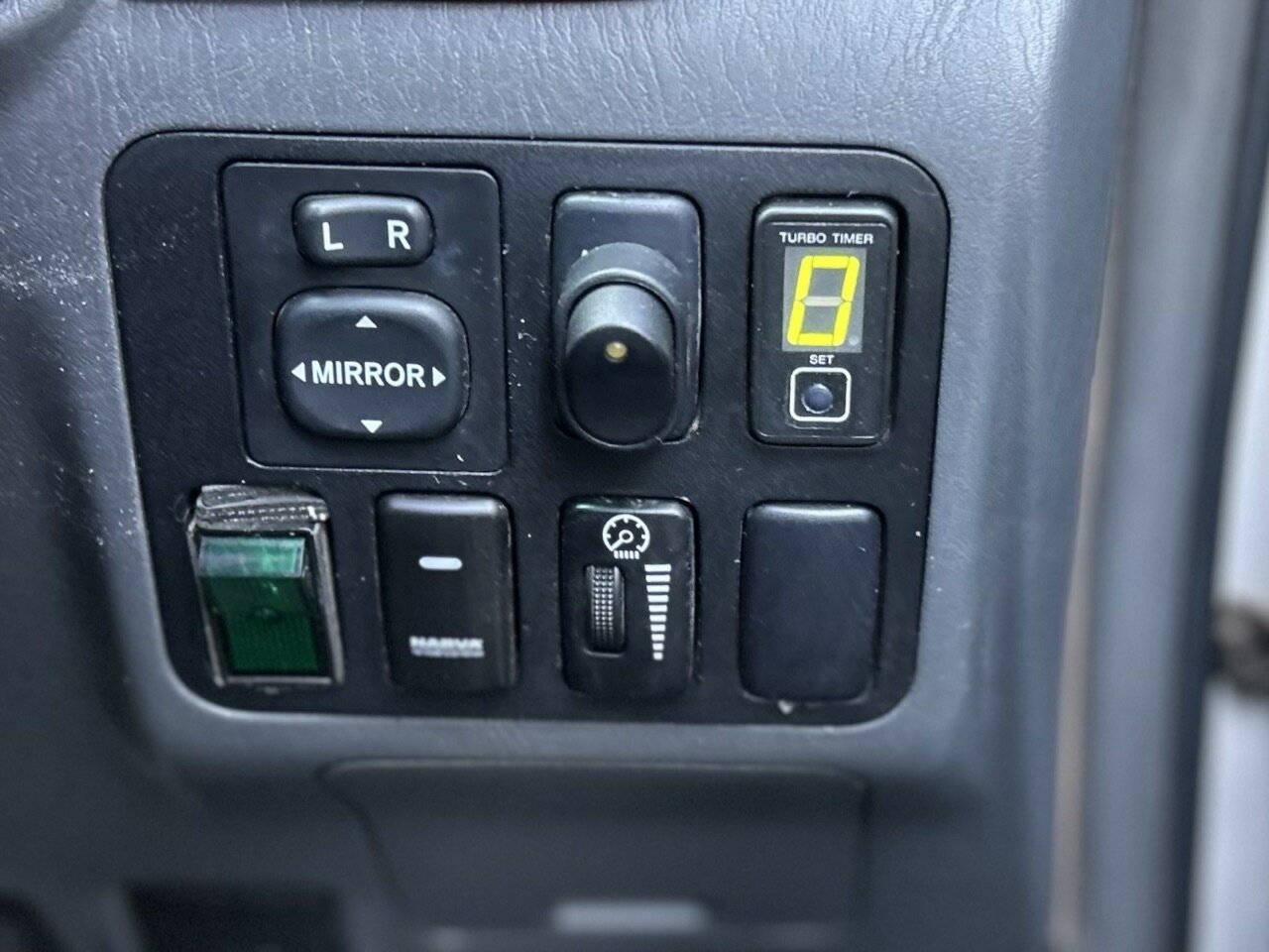 2004 TOYOTA LANDCRUISER KZJ120R PRADO VX (4x4) 4 SP AUTOMATIC 4D WAGON