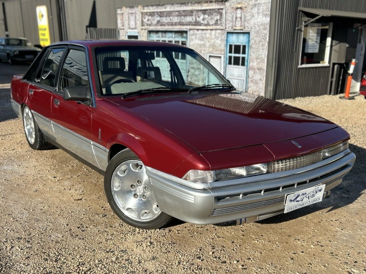 1987 HOLDEN CALAIS VL 4 SP AUTOMATIC 4D SEDAN