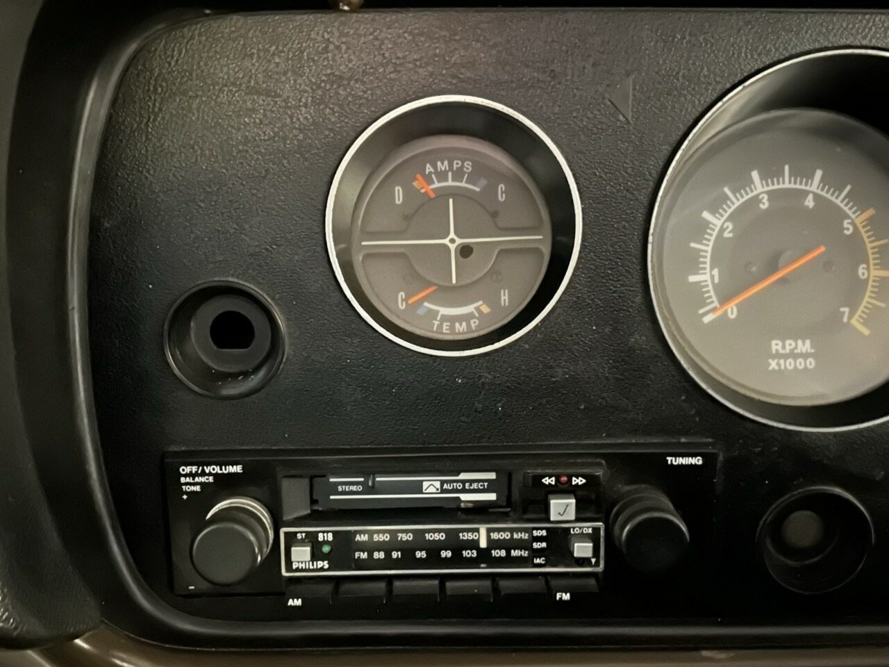 1977 CHRYSLER VALIANT CL DRIFTER 4 SP MANUAL PANEL VAN