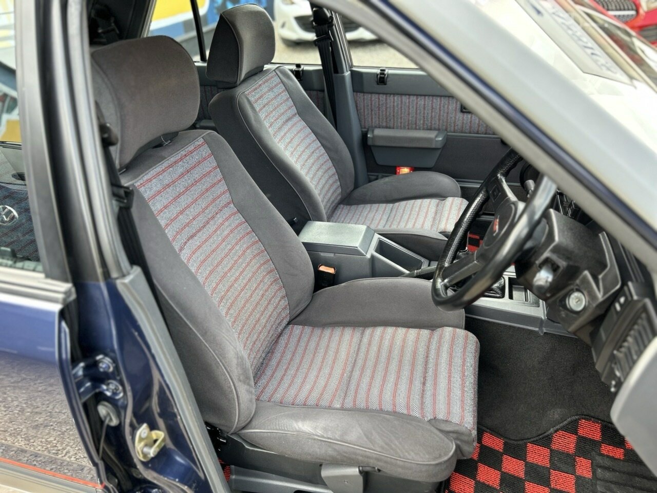 1989 NISSAN SKYLINE SILHOUETTE 5 SP MANUAL 4D SEDAN
