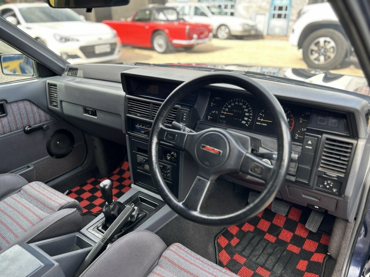 1989 NISSAN SKYLINE SILHOUETTE 5 SP MANUAL 4D SEDAN