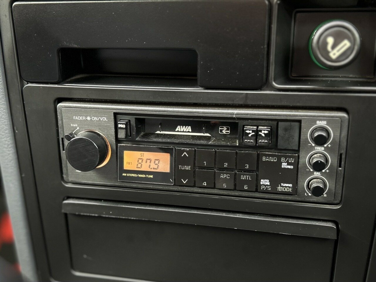 1989 NISSAN SKYLINE SILHOUETTE 5 SP MANUAL 4D SEDAN