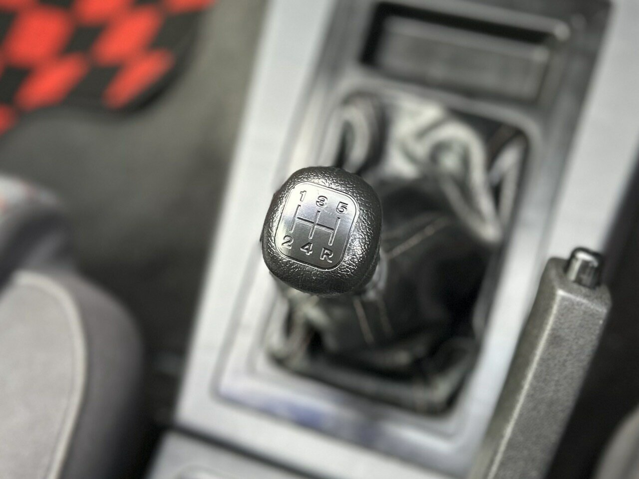 1989 NISSAN SKYLINE SILHOUETTE 5 SP MANUAL 4D SEDAN