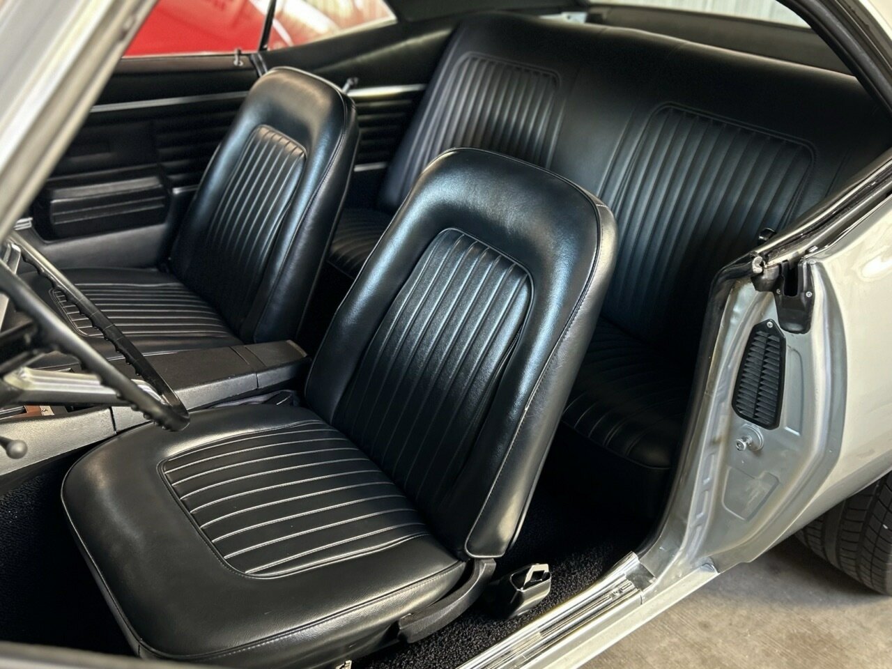 1968 CHEVROLET CAMARO Z28 3 SP AUTOMATIC 2D COUPE
