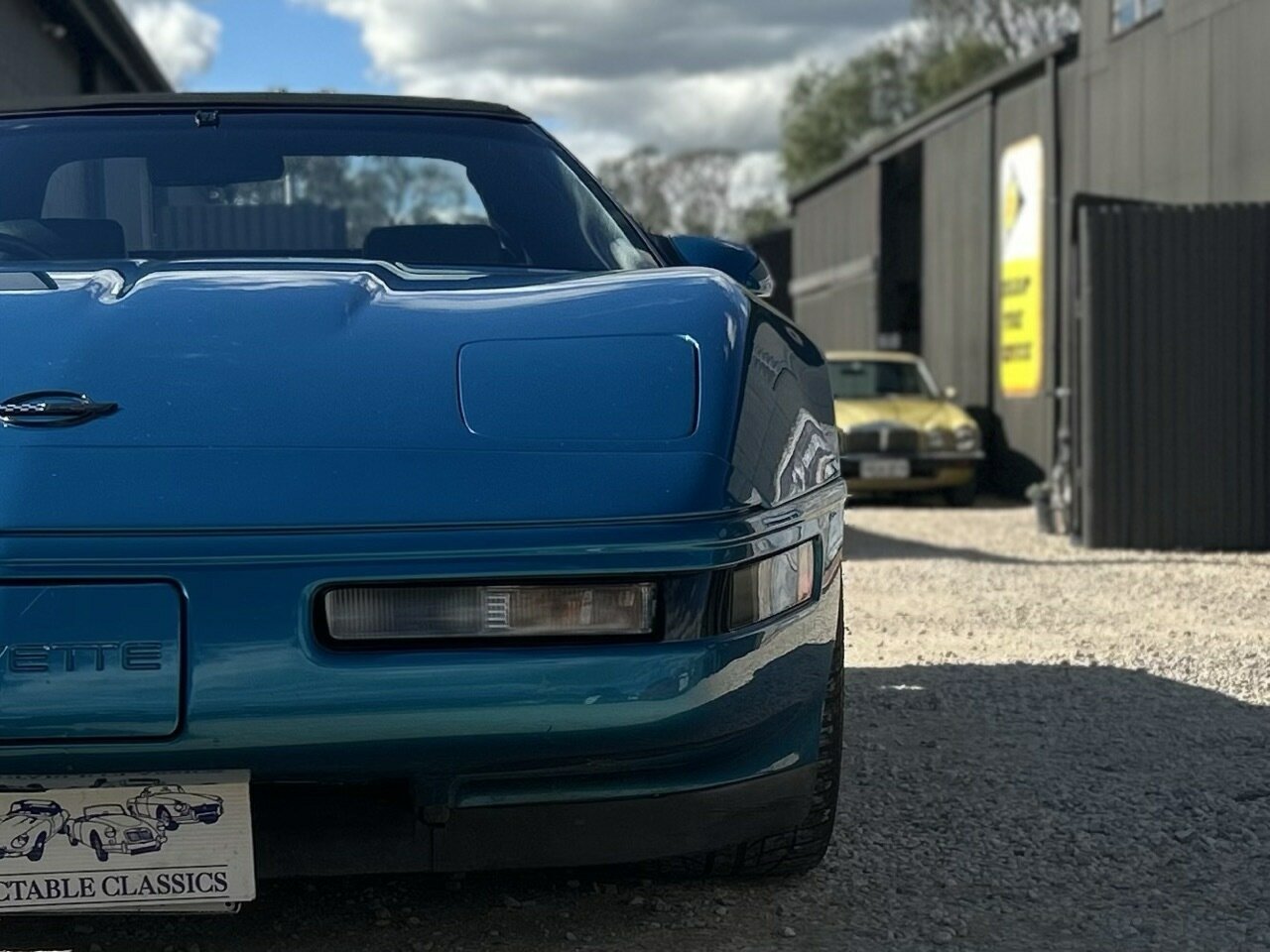 1992 CHEVROLET CORVETTE C4 6 SP MANUAL CONVERTIBLE