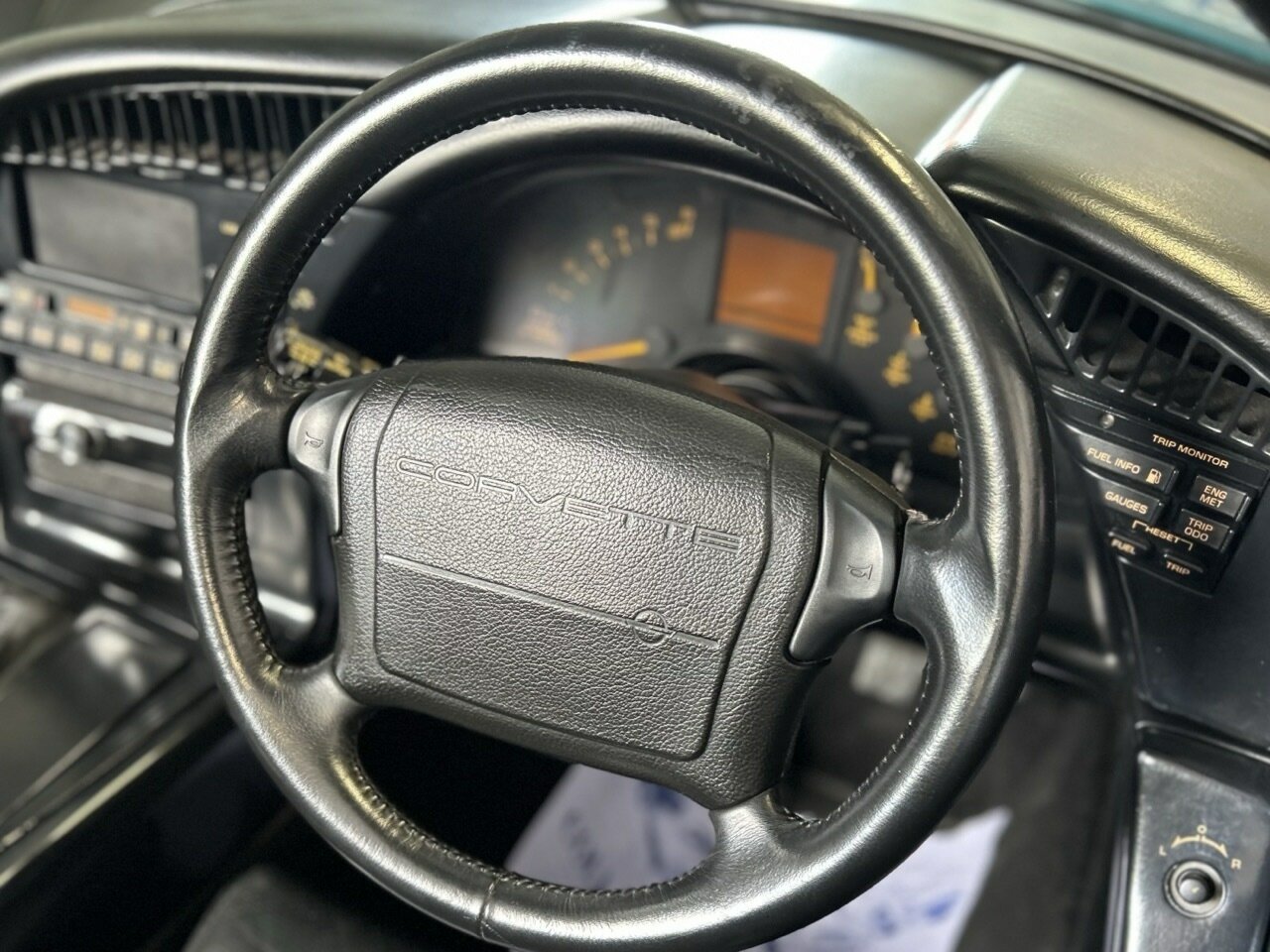 1992 CHEVROLET CORVETTE C4 6 SP MANUAL CONVERTIBLE