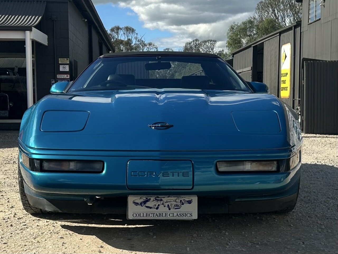 1992 CHEVROLET CORVETTE C4 6 SP MANUAL CONVERTIBLE