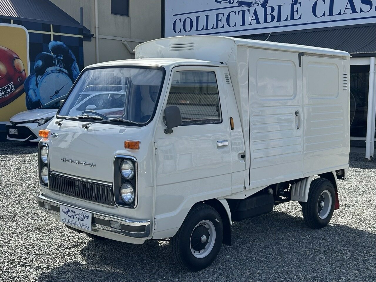 1976 HONDA TN360 TNV DELUXE 4 SP MANUAL 4D VAN