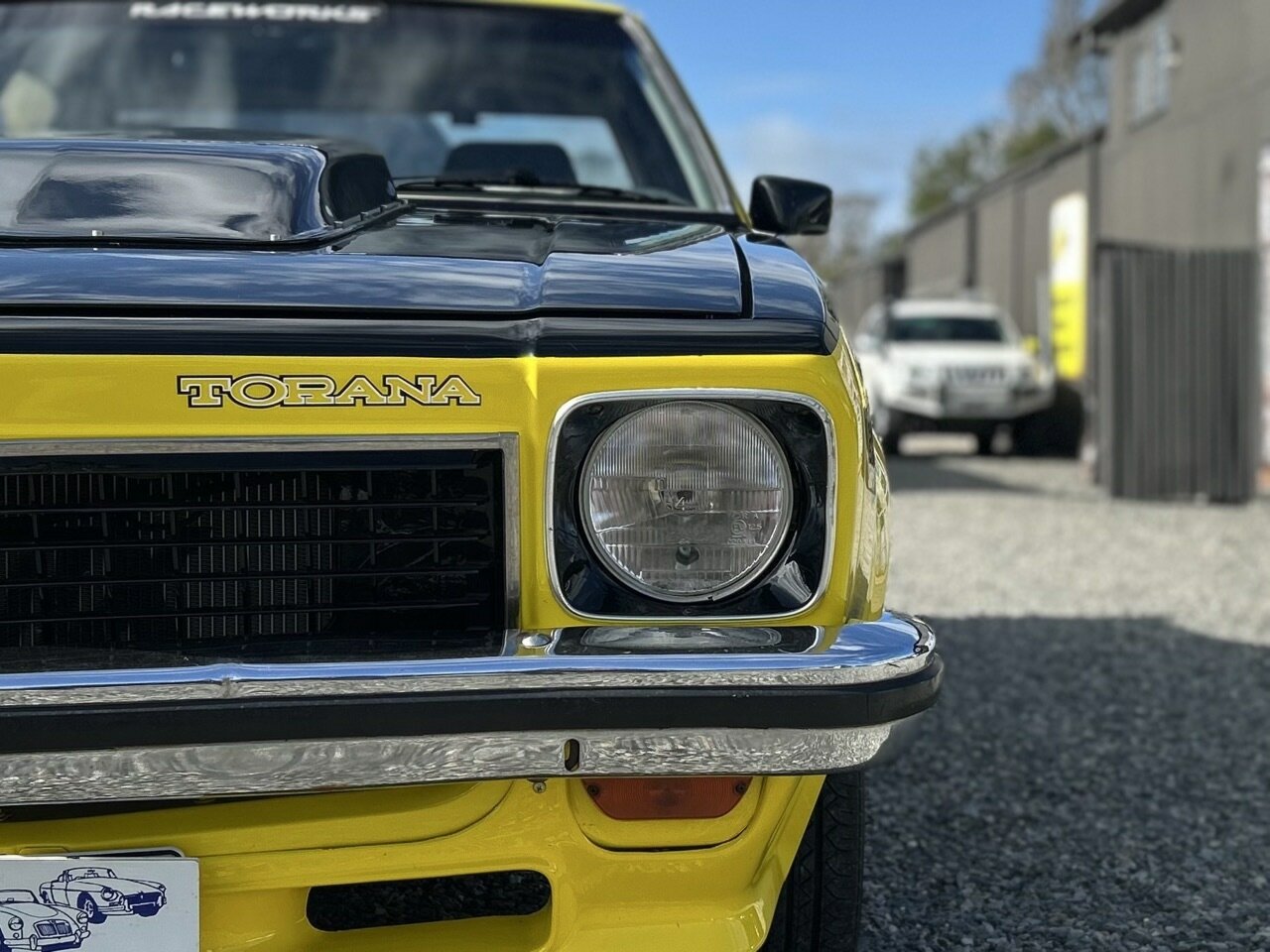 1976 HOLDEN TORANA LX SL/R 5000 TRIBUTE 4 SP MANUAL 4D SEDAN