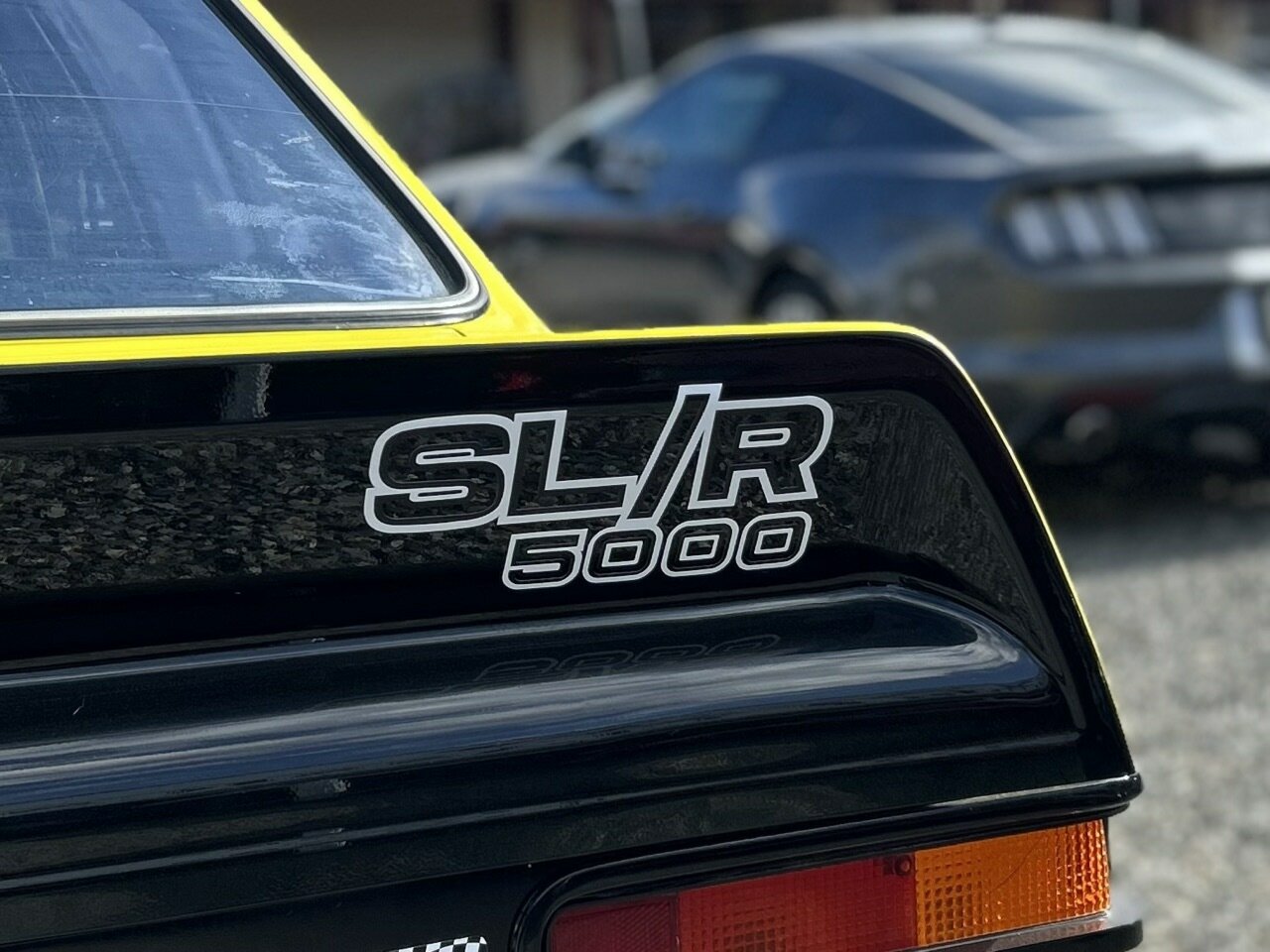 1976 HOLDEN TORANA LX SL/R 5000 TRIBUTE 4 SP MANUAL 4D SEDAN