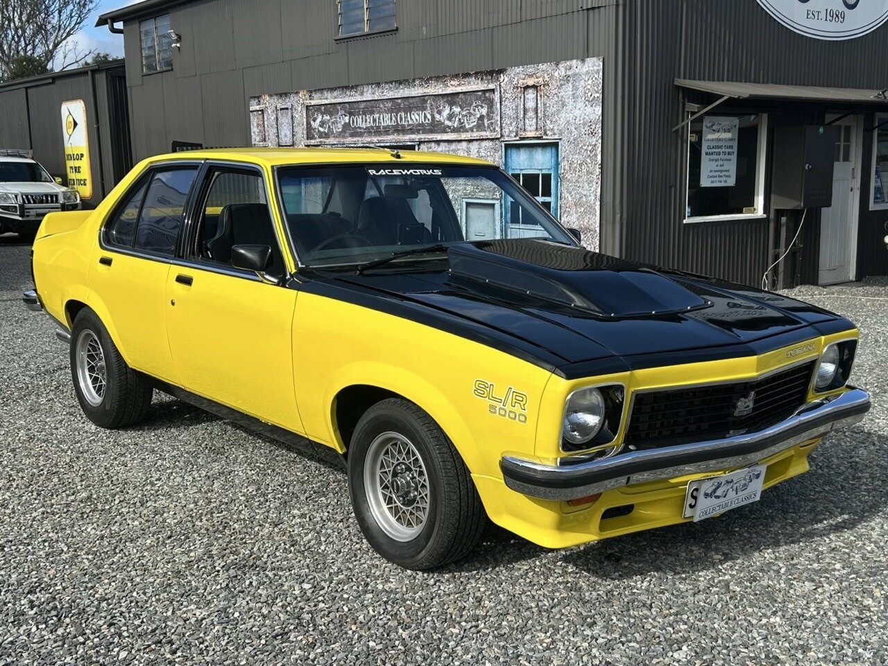 1976 HOLDEN TORANA LX SL/R 5000 TRIBUTE 4 SP MANUAL 4D SEDAN