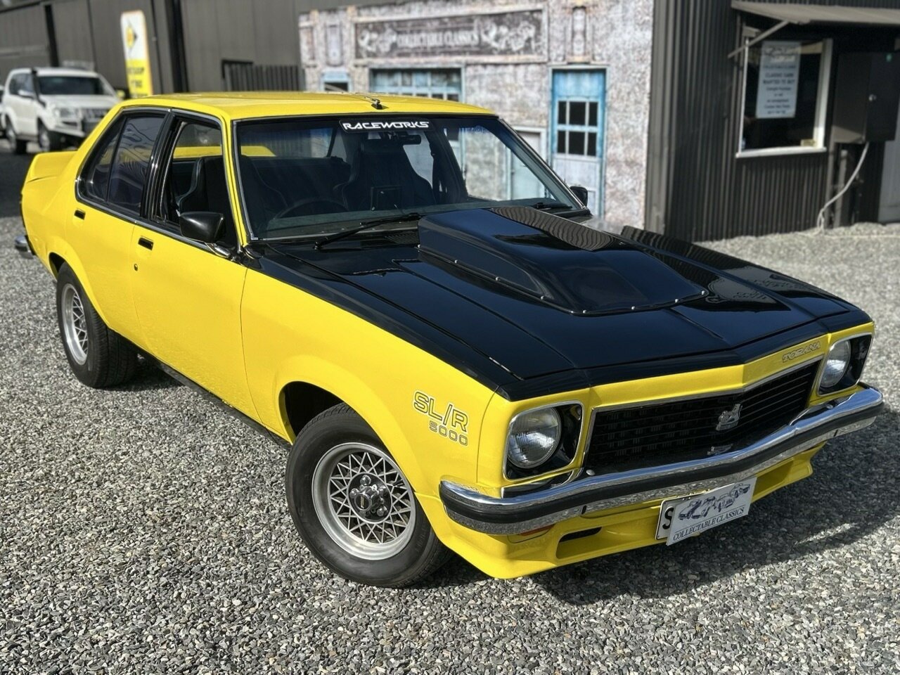1976 HOLDEN TORANA LX SL/R 5000 TRIBUTE 4 SP MANUAL 4D SEDAN